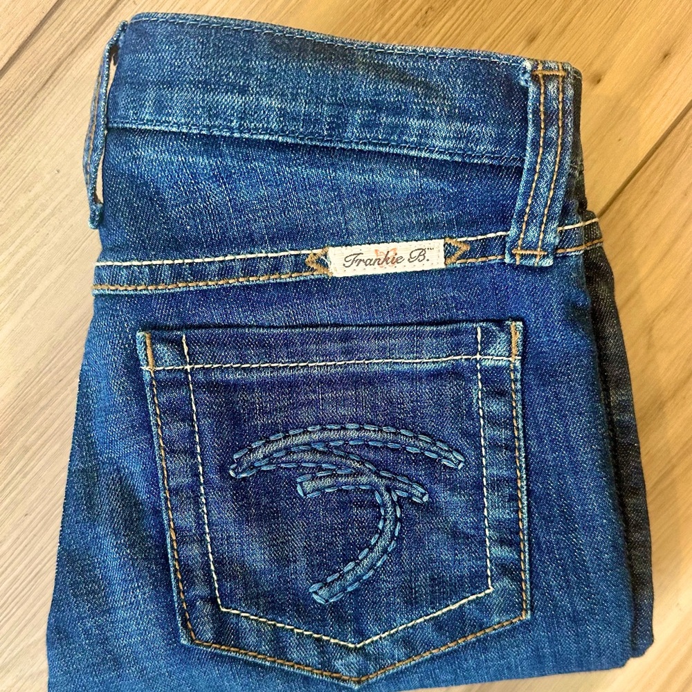 Y2K FRANKIE B ULTRA LOW CAPRI CUFFED JEANS - Picture 3 of 11